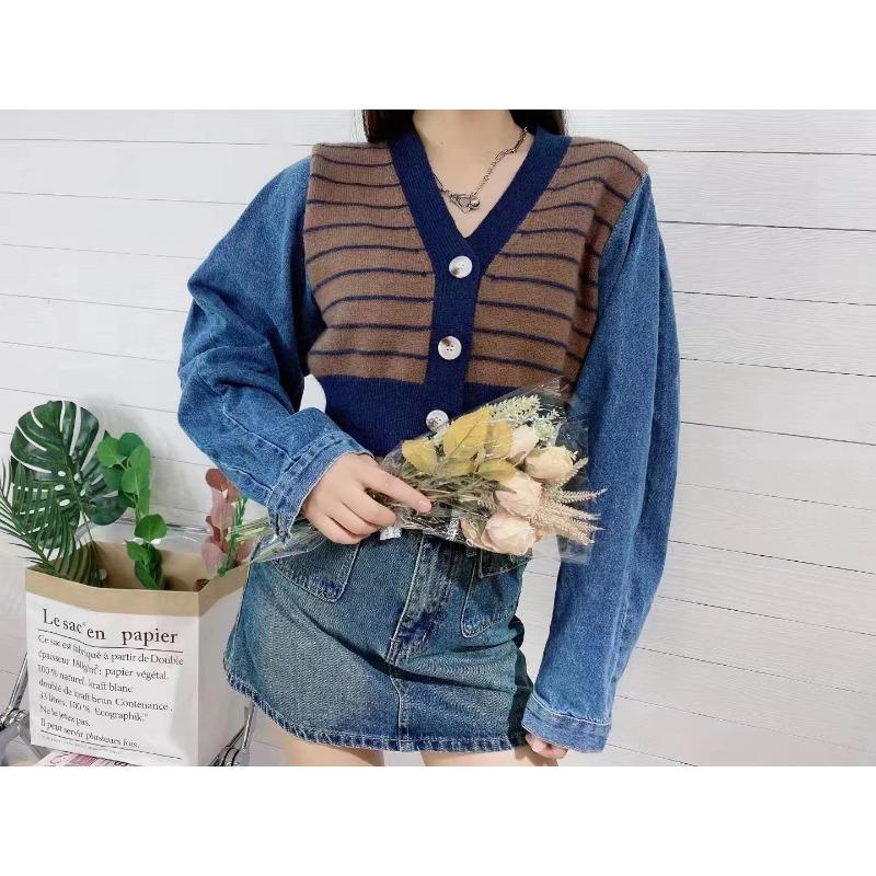 

Женский трикотажный кардиган с джинсовыми рукавами и полосками, на пуговицах, на раннюю осень, с воротником, универсальный, модный, с темпераментом, топ One size