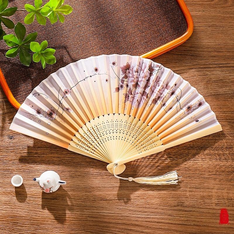 Traditional Chinese Sle Hand Fan Women's Qipao Dance Fan Portable Summer Small Foldable Fan Silk Material Bamboo Frame