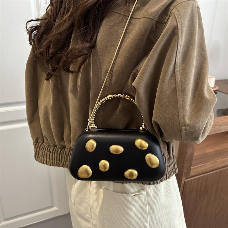 Women's cosmetic bag luxury designer bags 2025 new shoulder messengerbag high end wallet korean popular clutch Rivet evening bag