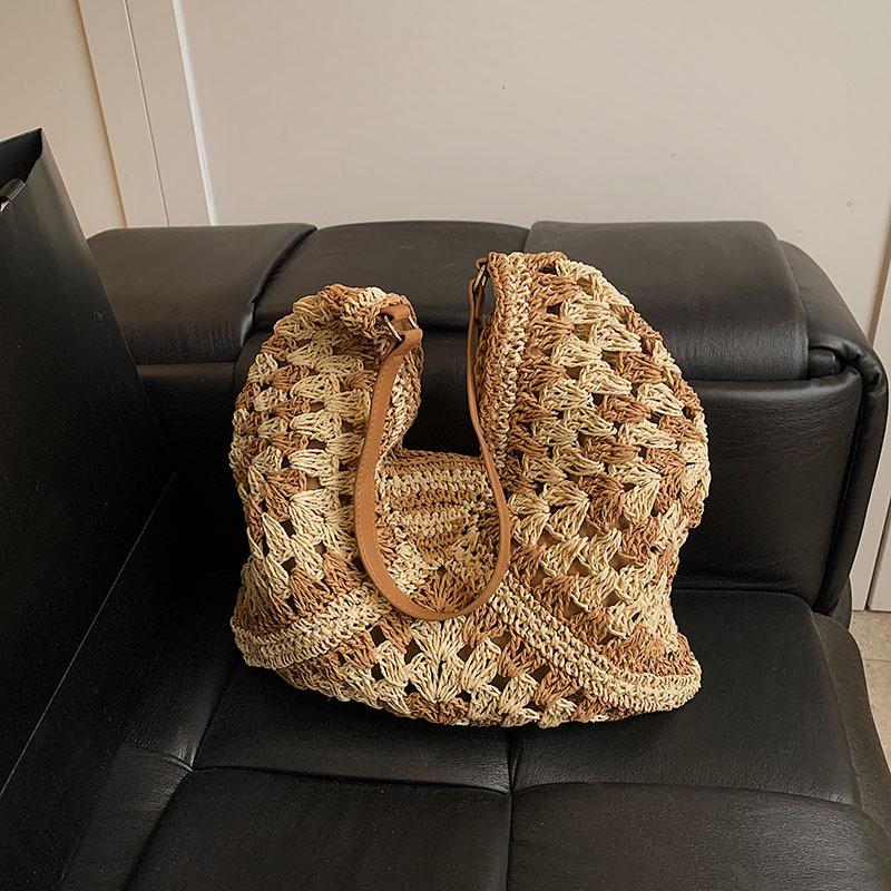 Летняя женская плетёная соломенная сумка-тоут с镂жным узором, ручной работы, пляжная сумка через плечо для женщин, идеальна для отпуска