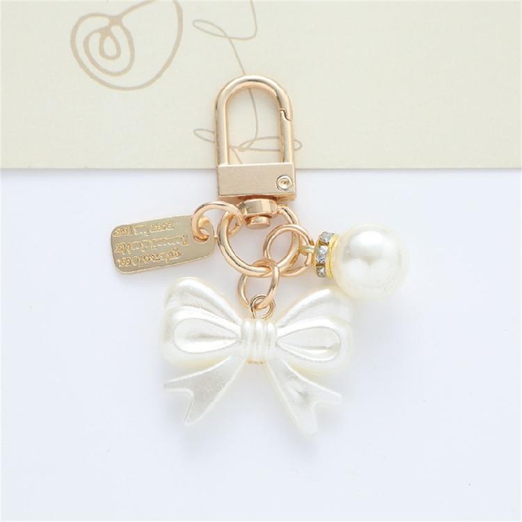 Elegant Heart Keychain with Pearls Accent Trendy Pearls And Alloy Rose Heart Keychain Adornment For  Fashion Lovers