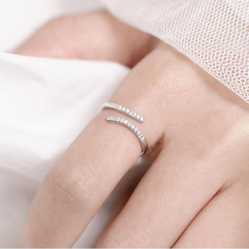 Beautiful Thin Ring Design for Lady Resizable Jewelry 925 Sterling Silver Color Sparking White Zircons Women Party Accessories