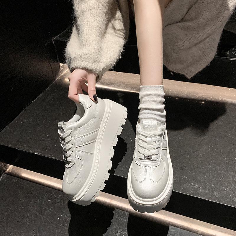 New sports and leisure shoes breathable women's laces winter low help women niche original personalized women's shoes trend