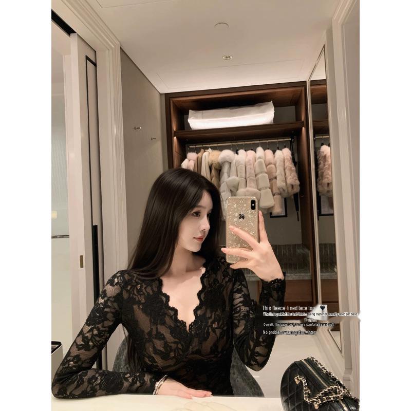 

Fairy Lace Velvet-Lined Knit Top Extra Large кавовий