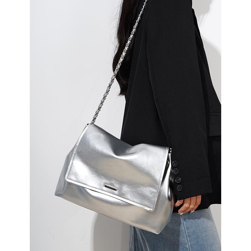 

Niche Design Chain Bag New Shoulder Tote Bag Women s Cowhide Large-capacity Commuter Messenger Bag