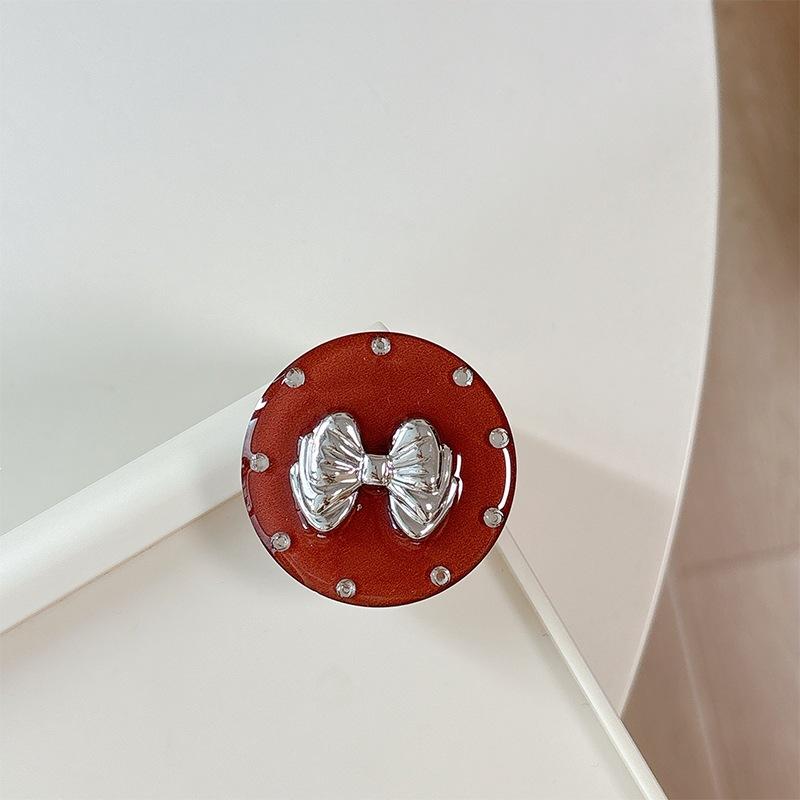 

Mobile Phone Airbag Holder Dopamine Round Paste Ring Bow Decorative Rhinestone Magnetic Attraction Suitable For Magsafe
