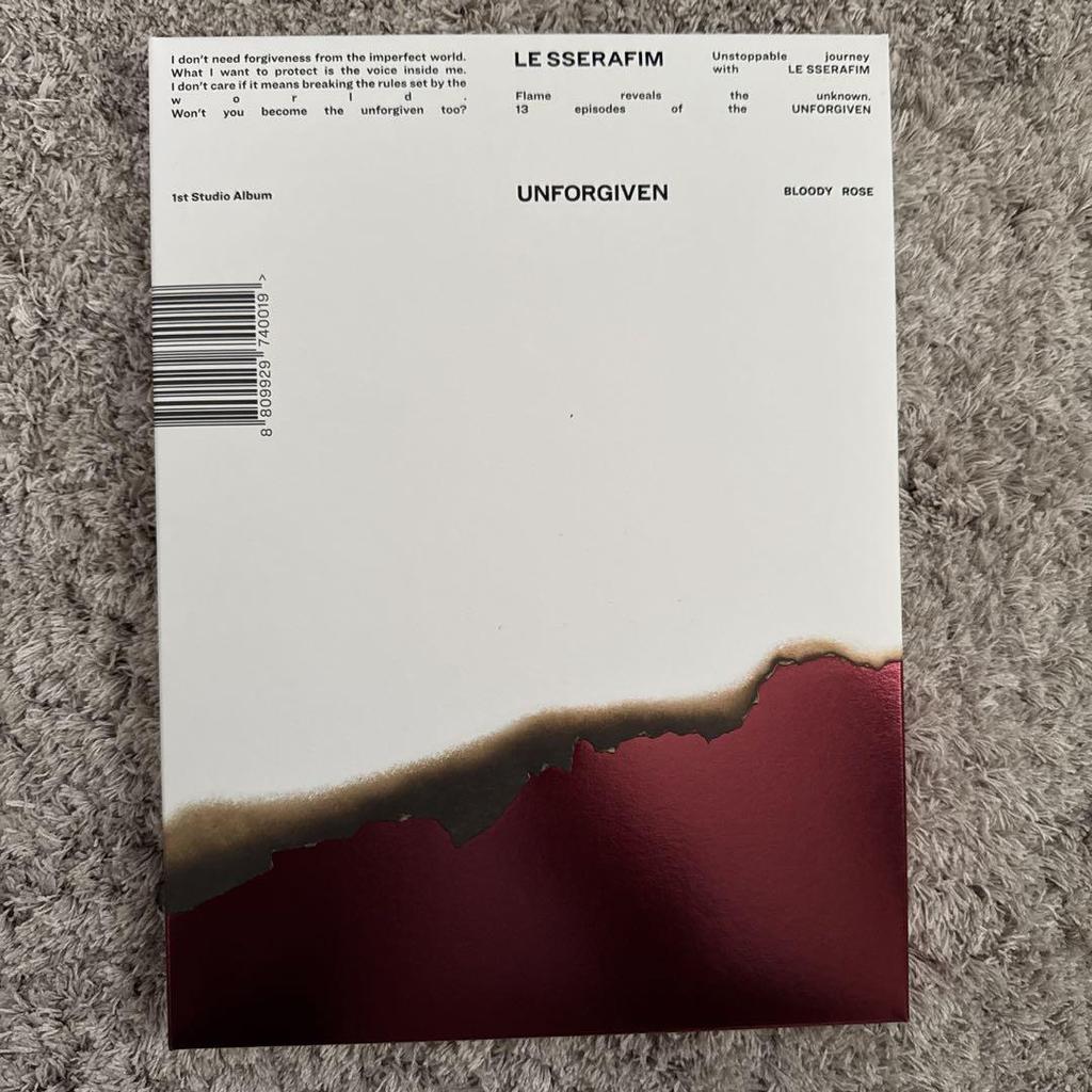 [USED] LE SSERAFIM 1st Studio Album 'UNFORGIVEN