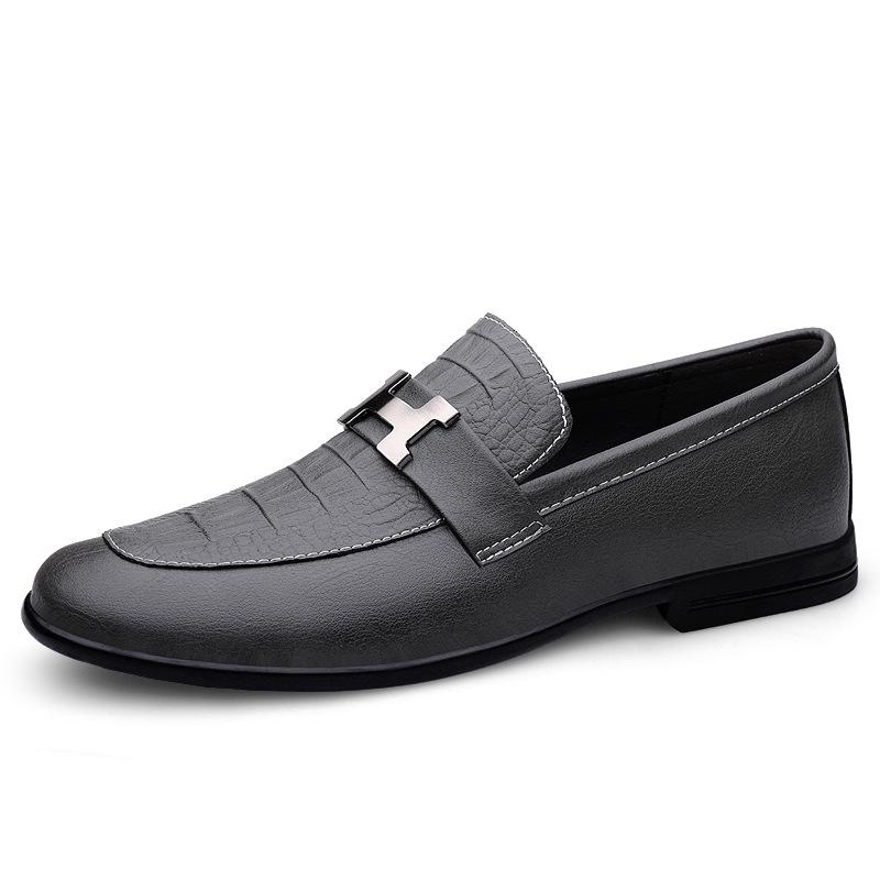 

Summer new leather shoes men s two-layer cowhide casual shoes cover feet Doudou shoes foreign trade large size men s loafers 45 серый