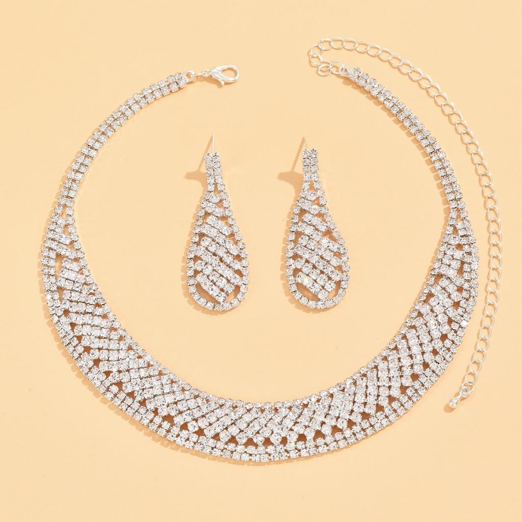 3pcs Classical Luxury All Diamond Hollow Exaggerated Bridal Necklace Earring Set Elegant Banquet Party Women Fashion Accessories