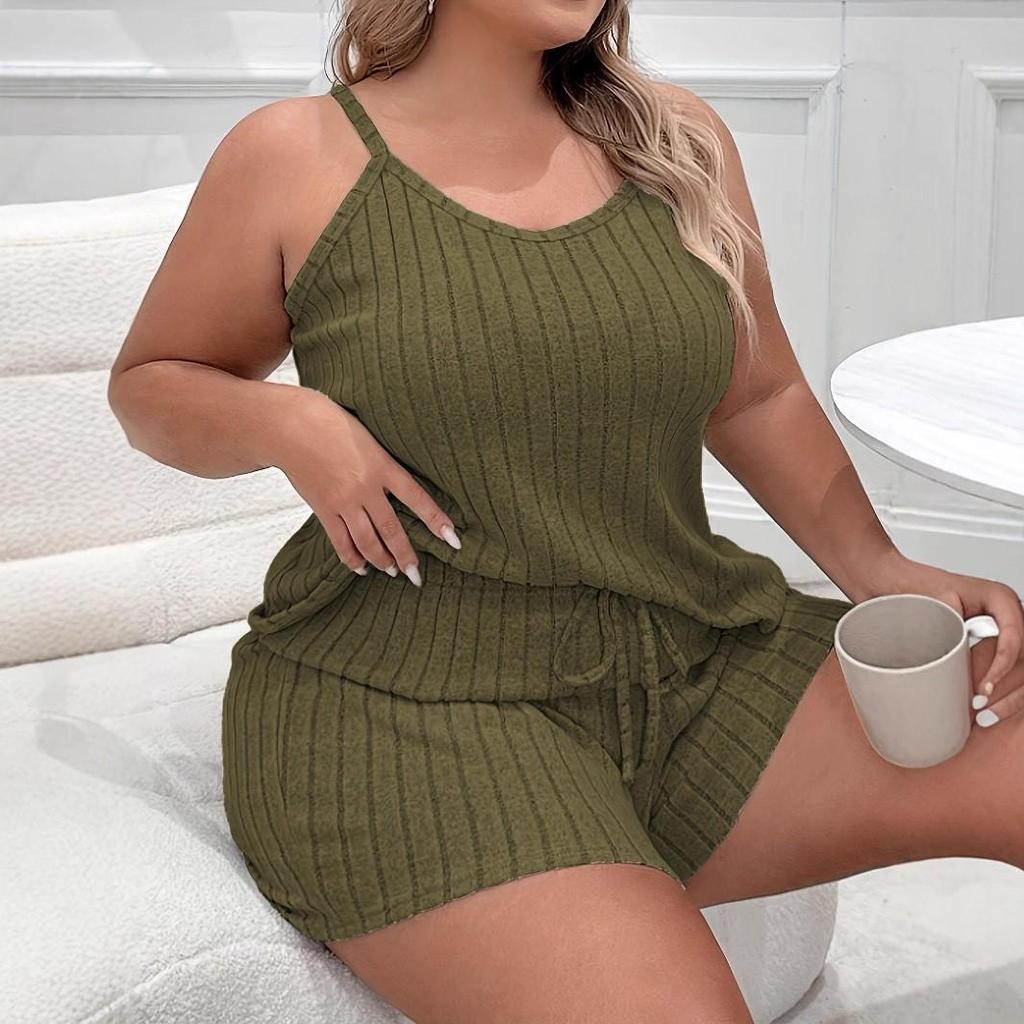 Plus Size Women's Solid Color Camisole & Shorts Casual Nightgown Set