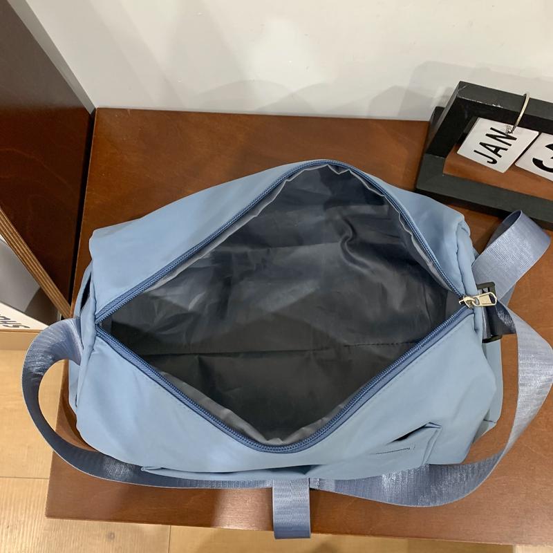 Спортивная сумка через плечо для женщин — фото 16