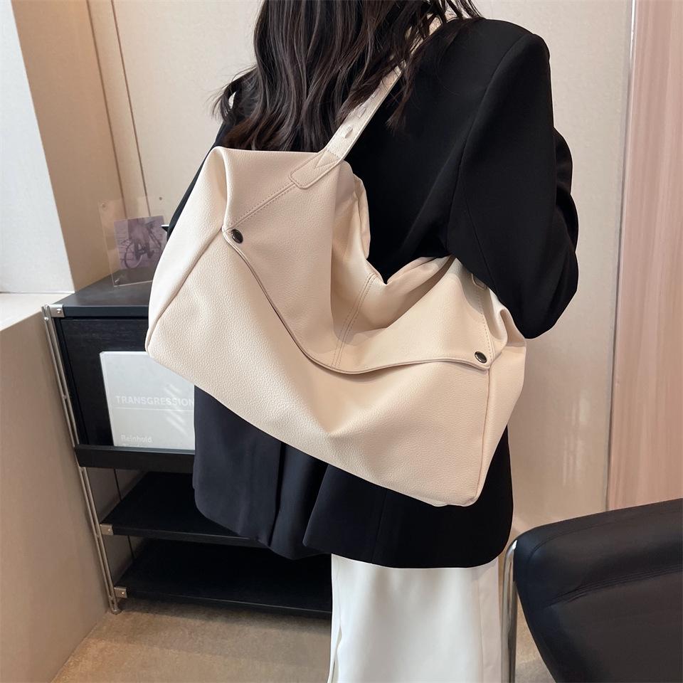 Large Capacity Women's Solid Color Korean Style Fashion Tote Shoulder Bag