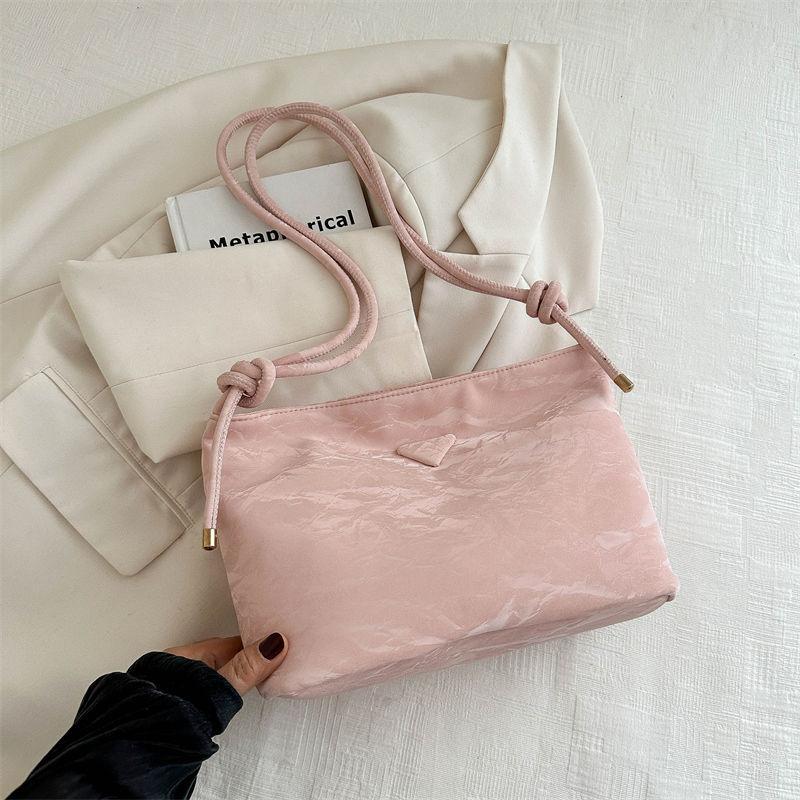 

Simple bag women s new Korean version solid color shoulder armpit bag literary style foreign style casual versatile messenger bag розовый