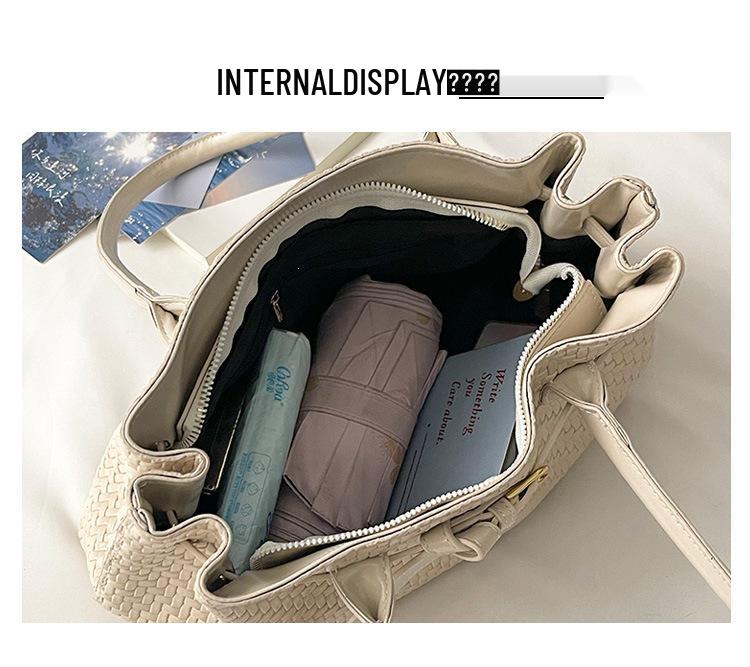 Korean Style High-End Woven Tote Bag: Trendy, Versatile, Large Capacity Shoulder Bag for Women 2026