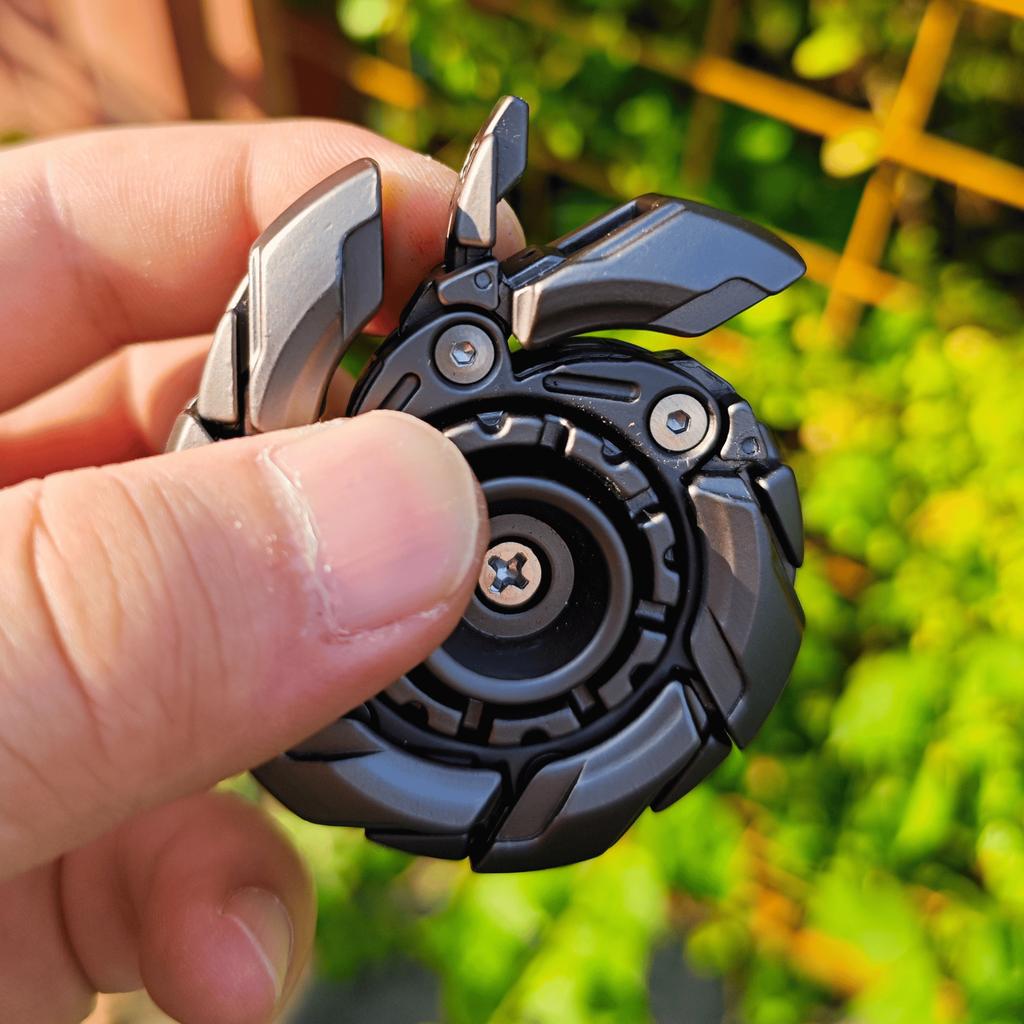 EDC Fidget Sliders Fidget Toys Stress Relief For Adults Magnetic Metal Irritable Mood Buster Open Armor Spinning TopFidget Toys