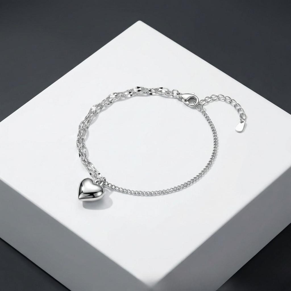 European and American new heart-shaped pendant bracelet women's exquisite lip chain stacked bracelet beaded fashion commuter jewelry