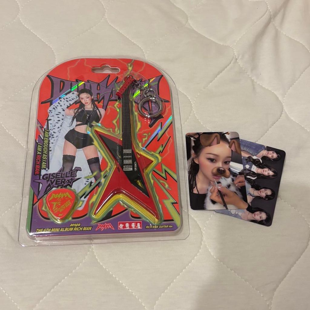 [USED] aespa Rich man Guitar Ver. Gisele