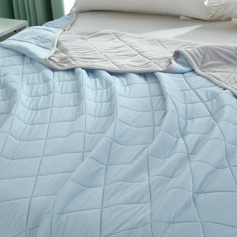 Baiweisi Ice Silk Cooling Summer Quilt