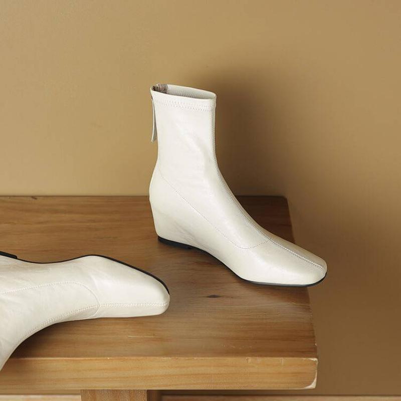 Leder-Martin-Stiefel für Damen im koreanischen Stil, Reißverschluss hinten, einfarbig, Übergröße, Damenstiefel, Gummisohle, Herbst und Winter neu, Damen-Martin-Stiefel