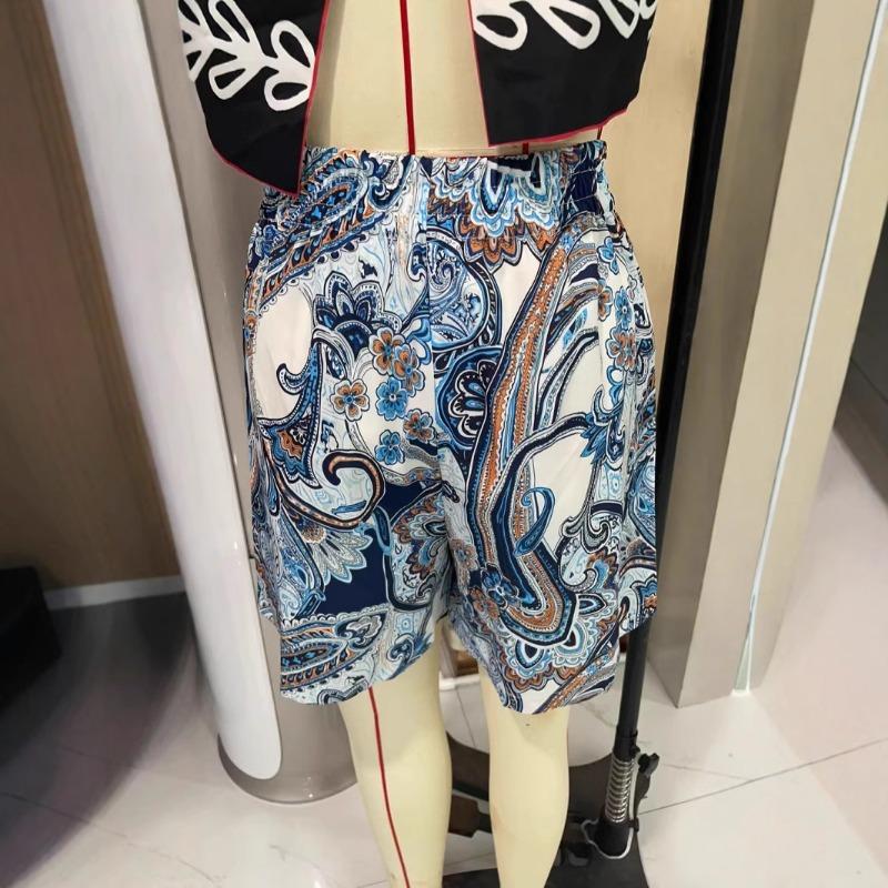 Women's New Fashionable, Comfortable and Elegant Holiday Floral Print Shorts