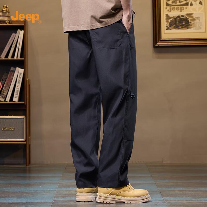 Jeep Men's Straight-Leg Loose Fit Cargo Pants