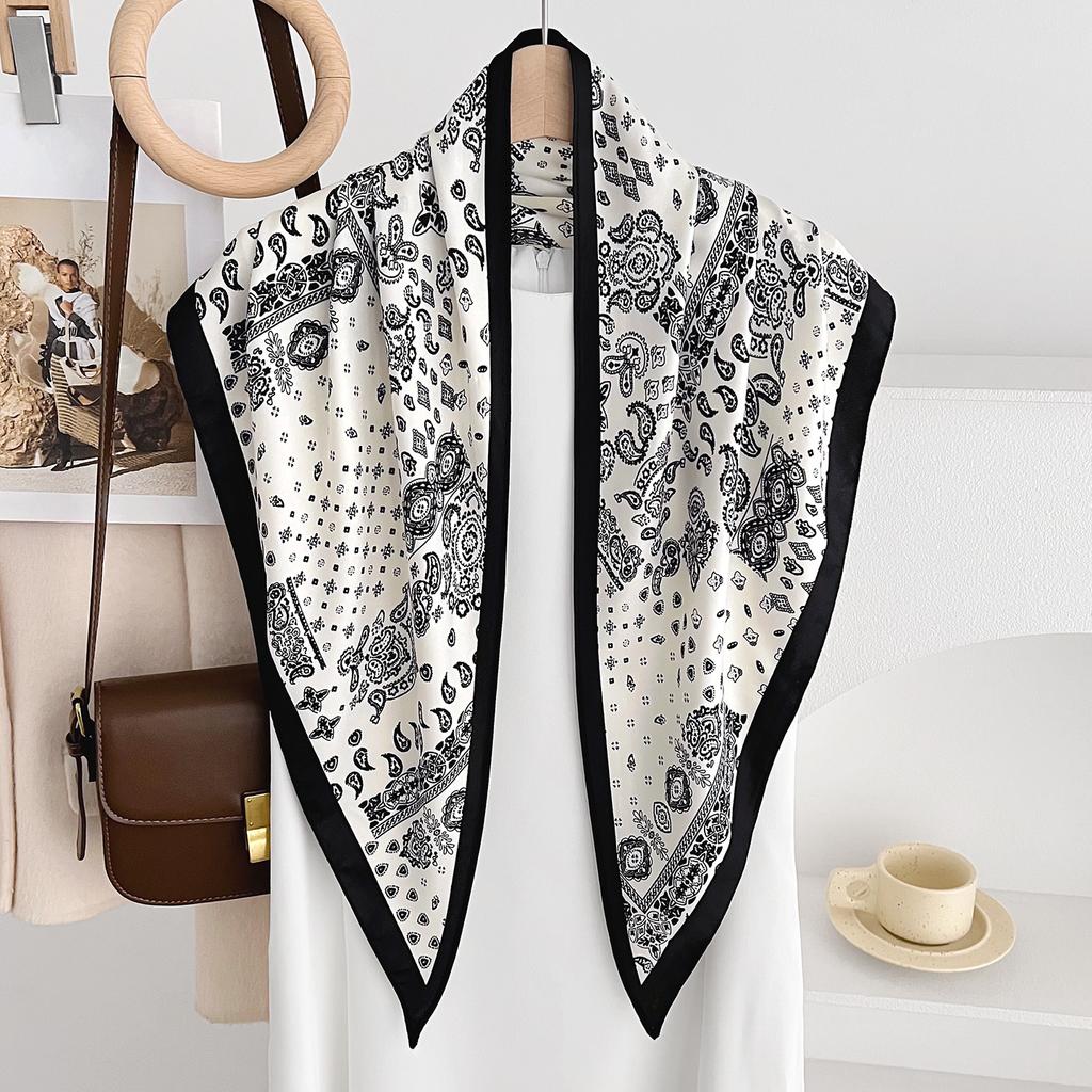 Fashion Versatile Paisley Triangle Scarf Thin Breathable Summer Sun Protection