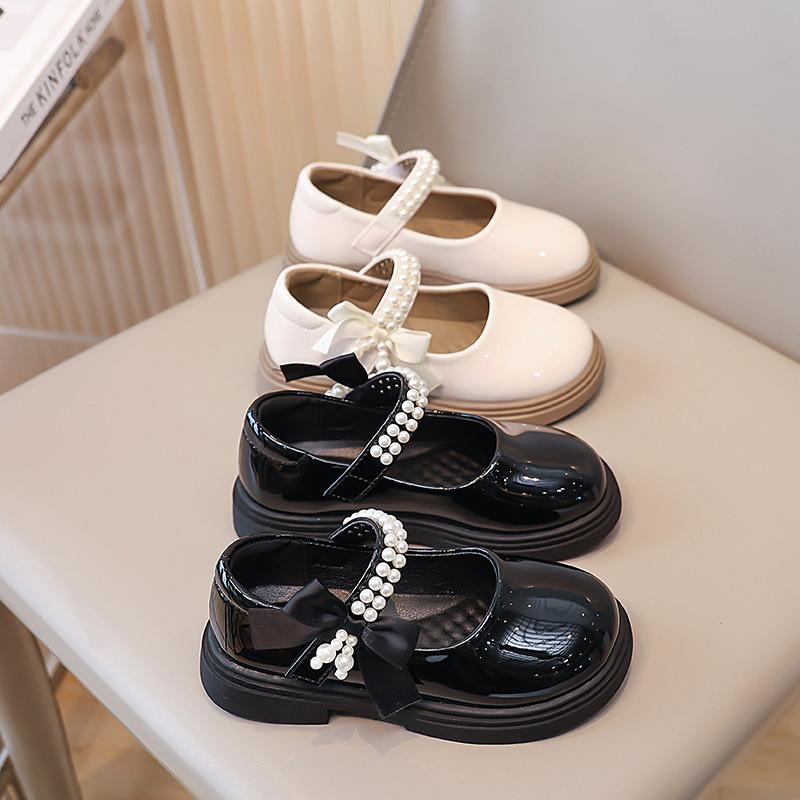 New Spring and Autumn Girls' Soft Sole Fashionable and Versatile Leather Shoes