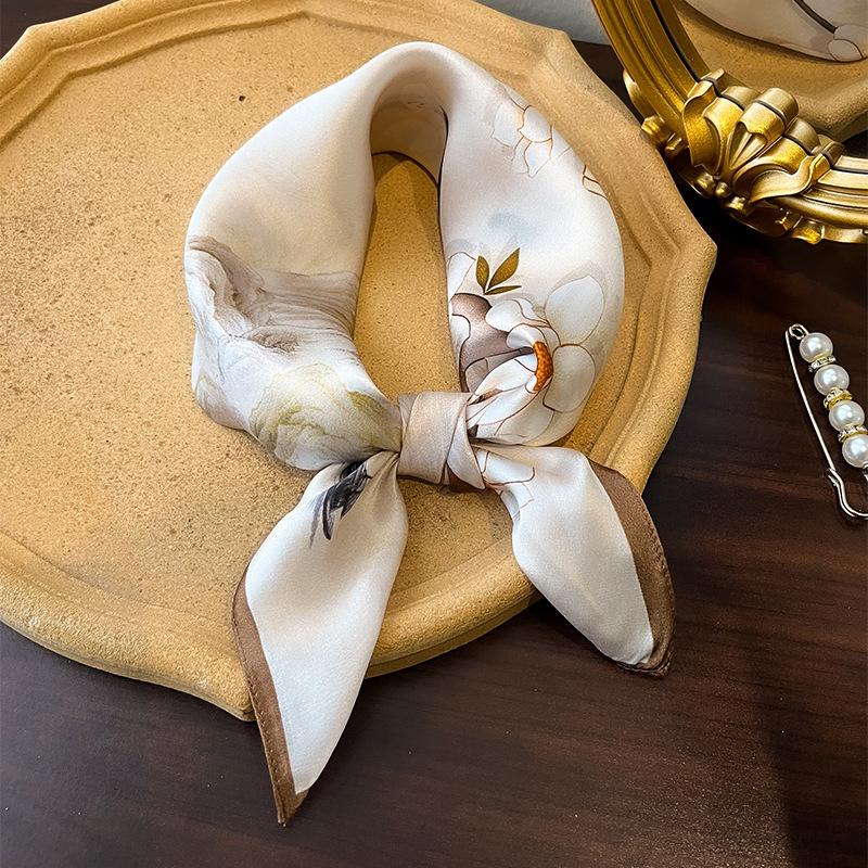 Spring New Chinese Elegant Silk Scarf Women's New Fashion Light Luxury Plain Crepe Satin Square Scarf 111% Mulberry Silk Scarf