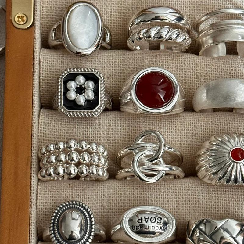 Heiß verkaufter Retro-Schlichter Ring mit Nischendesign, hochwertiger, leichter Luxus, vielseitiger offener Ring-Schmuck