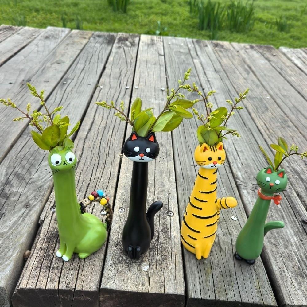 Cartoon Cat Shaped Flower Planter Quirky Resin Cat Flower Holder Modern Cat Bud Vase Desktop Decor