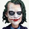 TOYS Joker malovaná pohyblivá figurka ROCKA! „Temný rytíř“ PVC&ABS bez vodního kamene