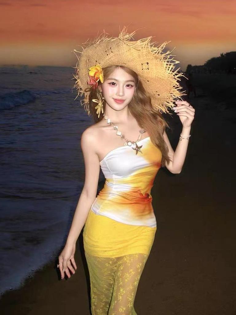 Design Sense Dopamine Vacation Style Lace Tulle Fishtail Skirt Sunset Sunset Print Tube Top Set Long Skirt
