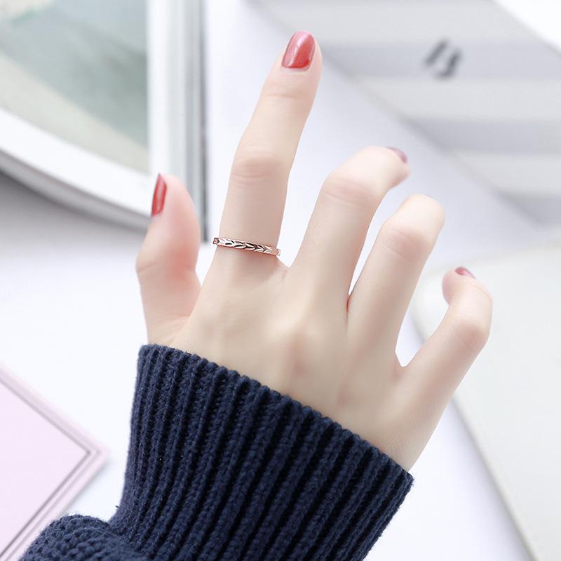Korean Style Rose Gold Titanium Steel Arrow Flower Two-Joint Ring