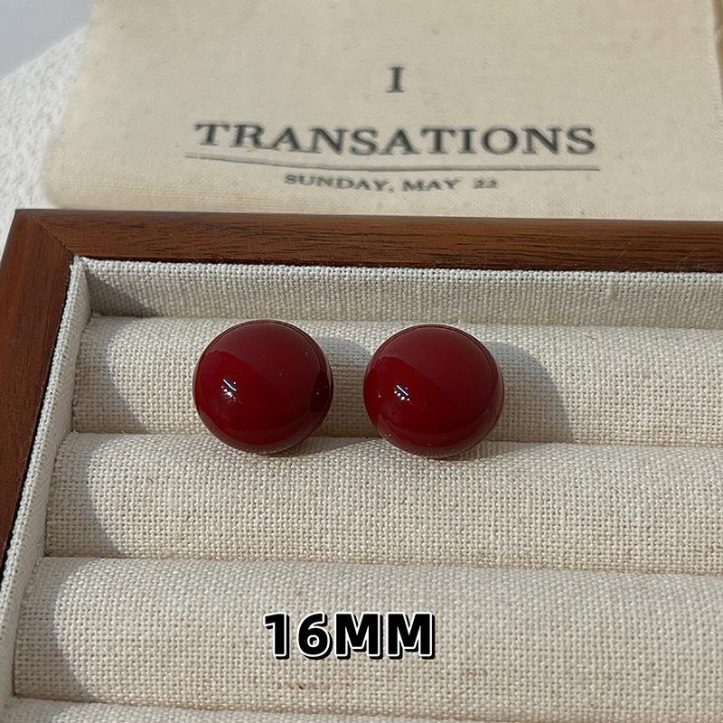 Wine red pearl mosquito coil disc ear clips, no ear piercings, painless earrings, simple and fashionable commuter temperament stud earrings