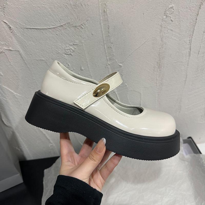 

Женские туфли на толстой подошве с подошвой-маффин, модели весны и осени 2025 года, новые женские туфли на высоком каблуке с круглым носком, супермягкие одинарные туфли, маленькие кожаные туфли 35