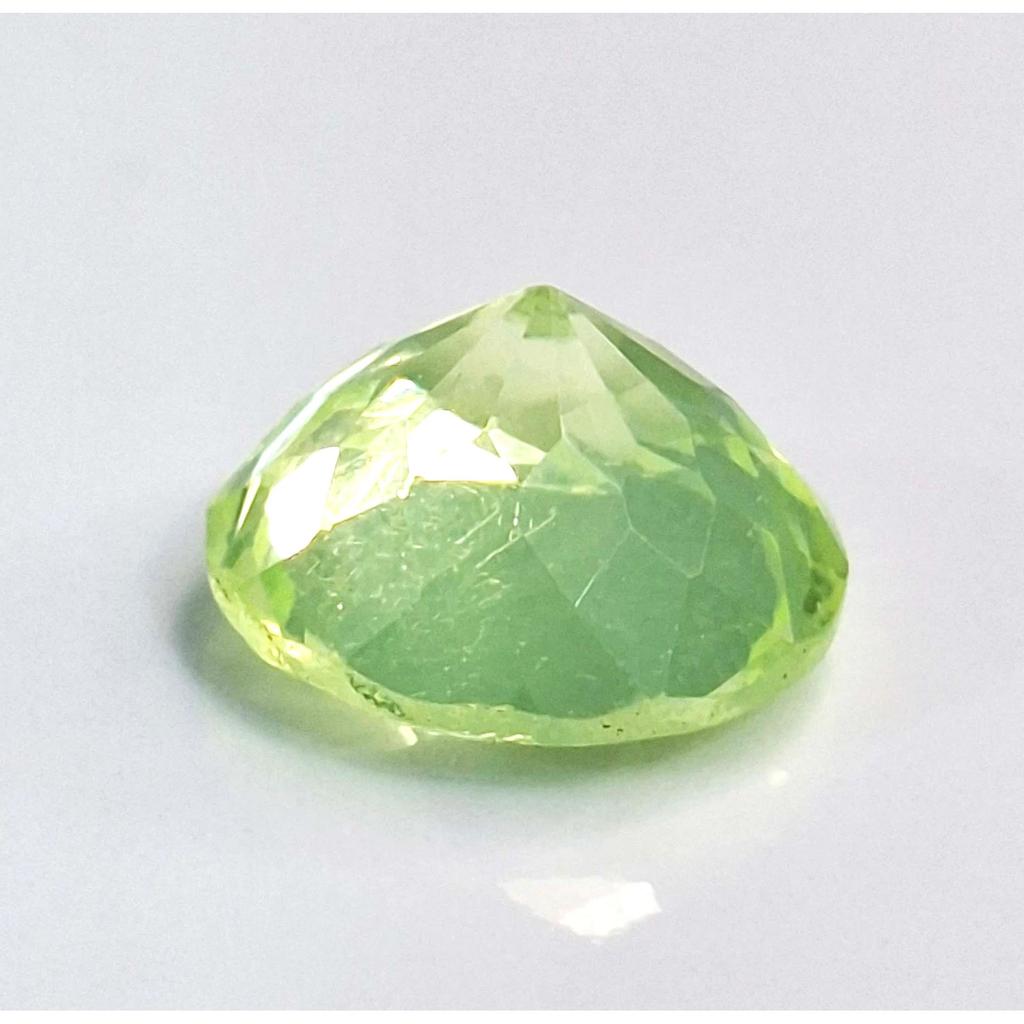 Natürlicher Peridot Hellgrün 7-9 Karat Rundschliff Zertifiziert Schöner Loser Edelstein