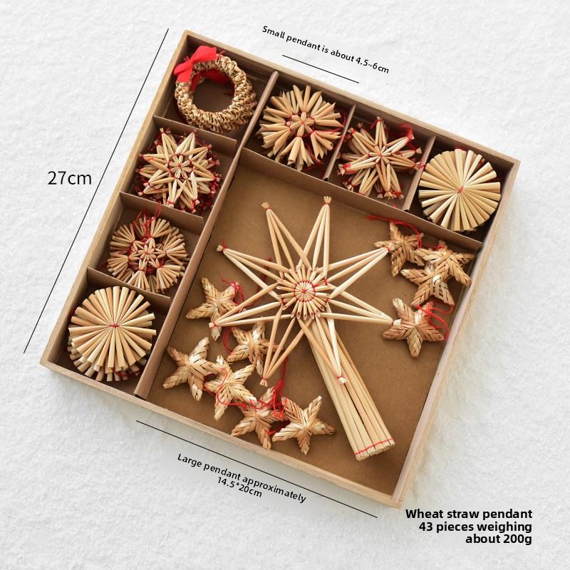 New Arrival Fashion Glass Christmas Ornaments Santa Snowman Pendant for Xmas Tree Deco Perfect Christmas Gift