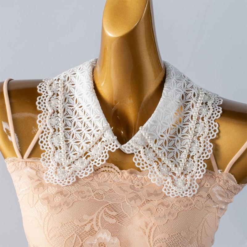 Elegant Detachable Lace Collar Spread Lapel Design Decorative Accessory for Dresses and Blouses