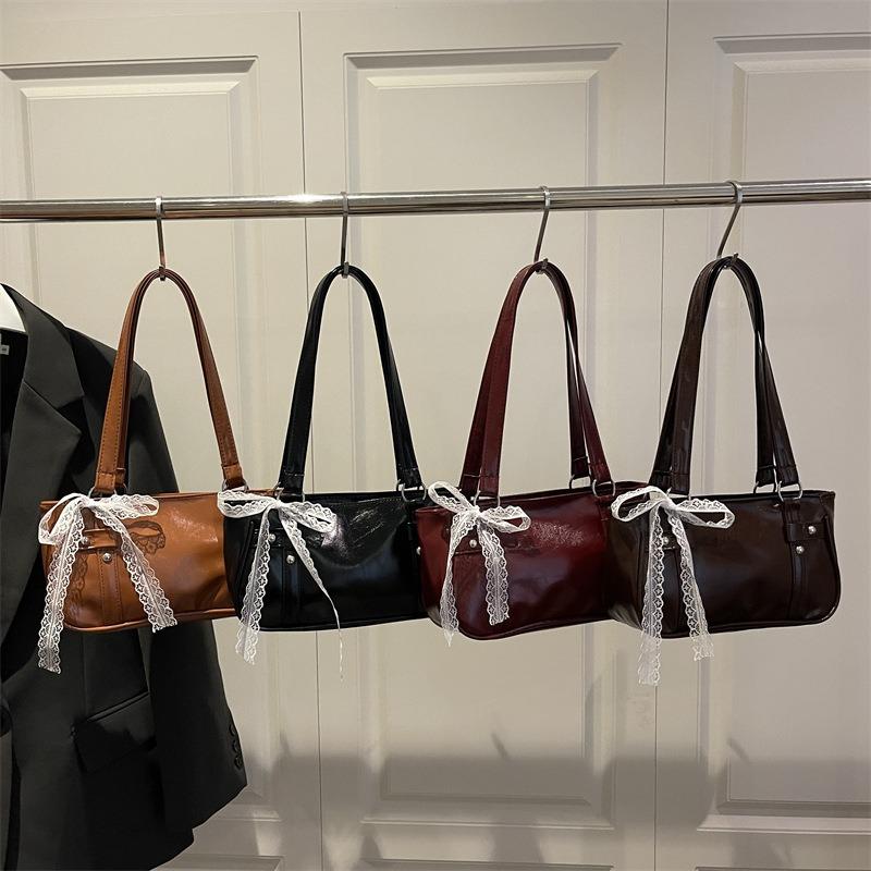 Portable pillow bag New textured shoulder bag Niche design Commuter messenger women's bag