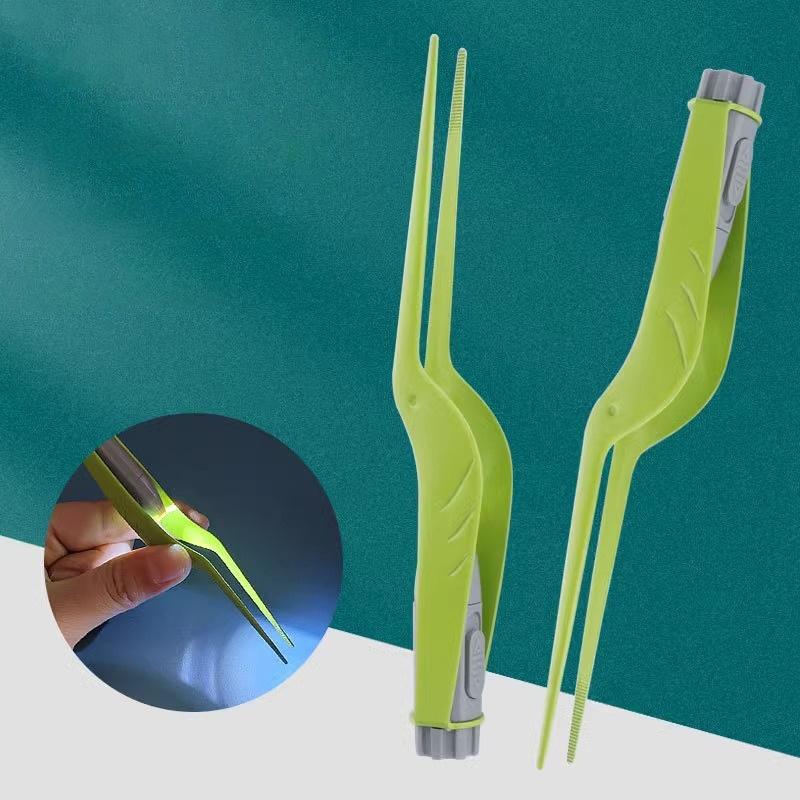 Ear Cleaner Spoon Led Flash Light Ear Wax Curette Picker Visual Children Earpick Eer Wax Dig Remover Ear Nose Novel Tweezer