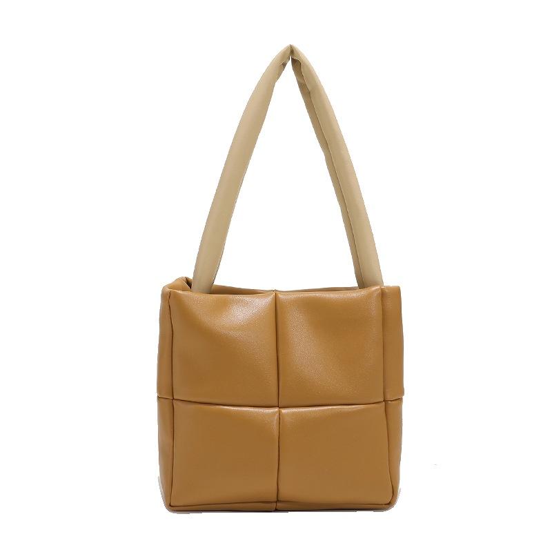 IELGY Женская простая модная клетчатая текстурированная сумка через плечо чёрный — фото 7