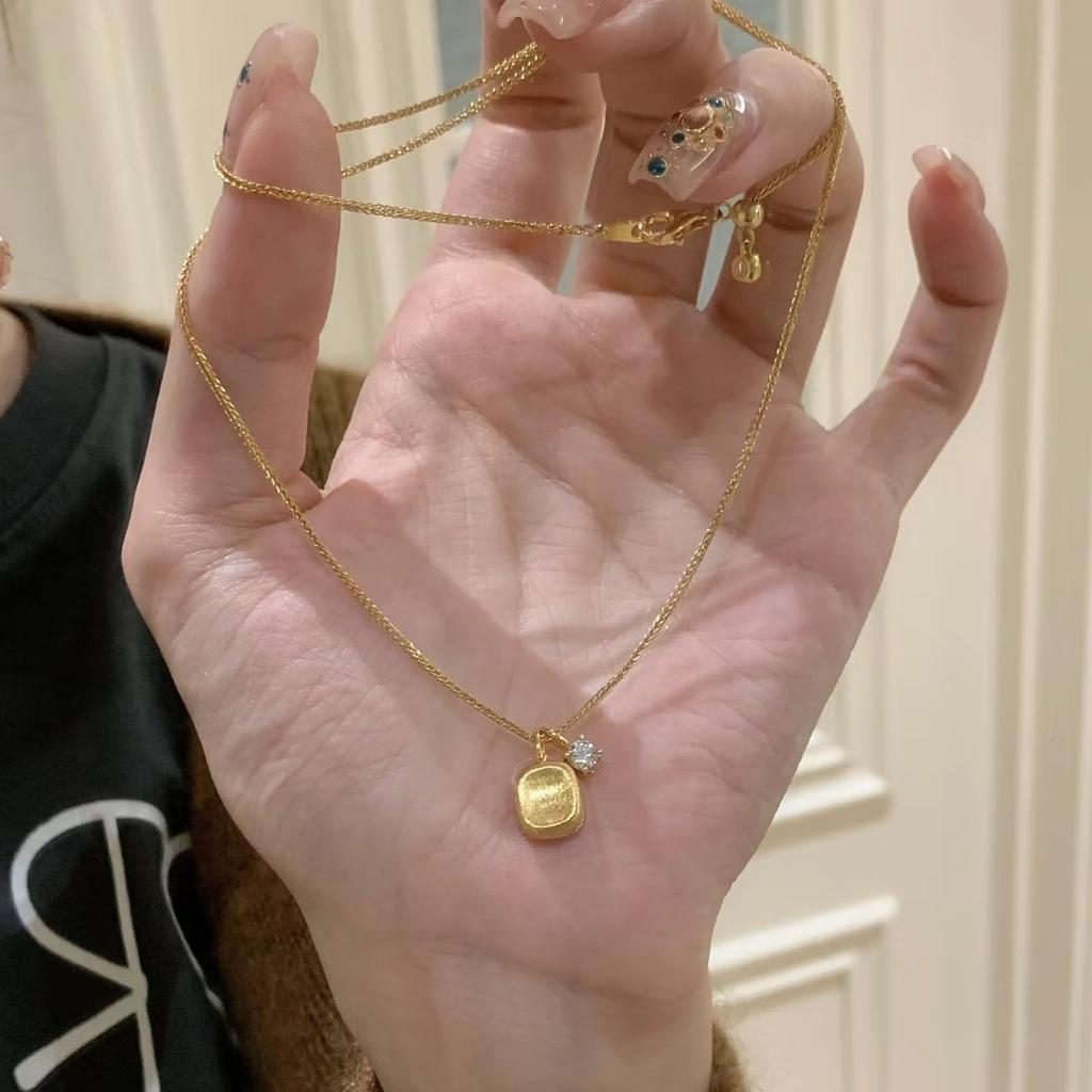 Handmade Brushed Small Sugar Cube Necklace Niche Exquisite Romantic Rose Pendant Collarbone Chain Double-Sided Wear