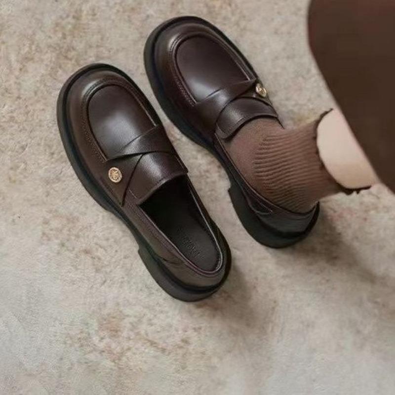Retro Thick-soled Shallow-mouthed Loafers for Women A New Style of Women's Shoes That Can Be Worn On One Foot