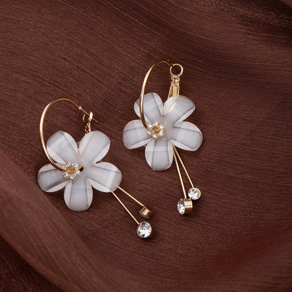 New Crystal Acrylic Flower Rhinestone Circle Earrings for Women - Elegant and Fresh Hoops/Dangles