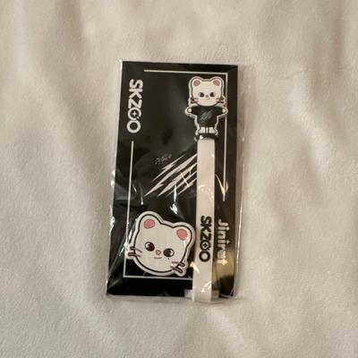[USED] Stray Kids SKZOO Cable Holder Hyunjin Genielet