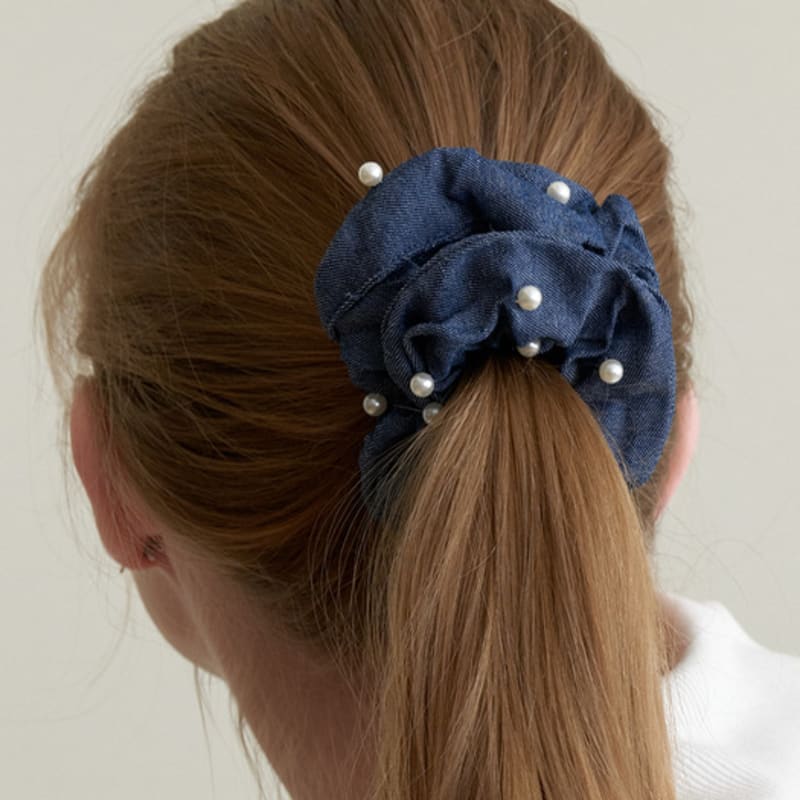 Primaute Denim pearl Scrunchie