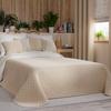 VELVI Bedspread 220x240cm - Light Beige with a Geometric Pattern