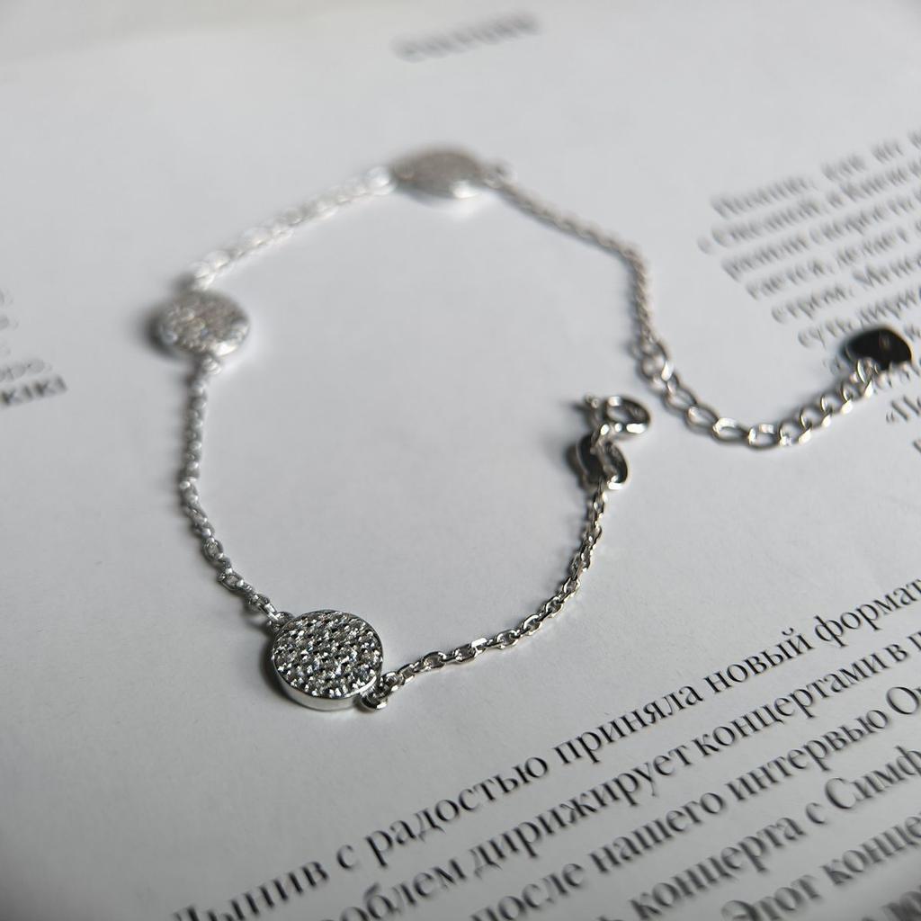 Серебряный браслет с фианитами, вес изделия 3,11 гр (2183891)