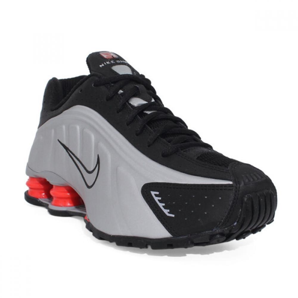 Nike Shax R4 Running Shoes