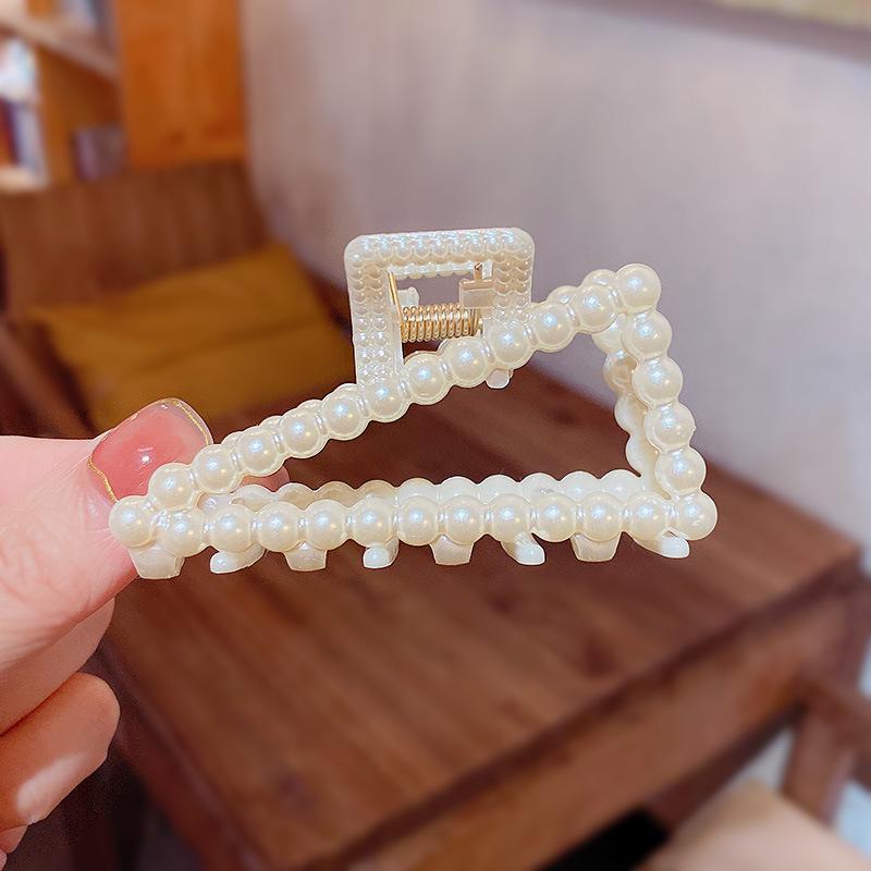 Elegant Korean Pearl Shark Hairpin Clip for Back of Head 